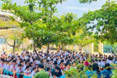 Mô hình “Cổng trường an toàn giao thông”.